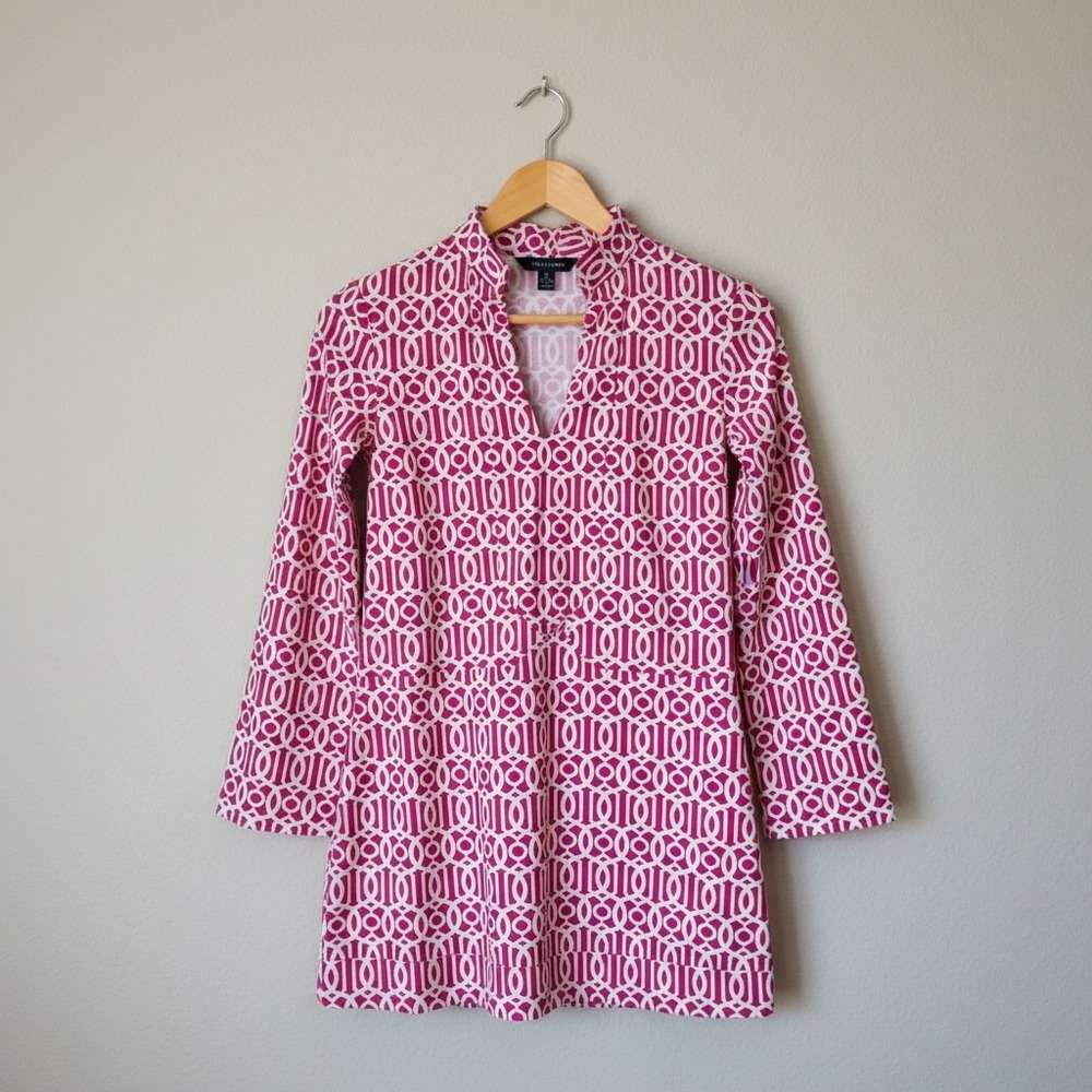 Jude Connally Chris Tunic Top
Gilded Jude Cloth Magenta White Geometric Size Med